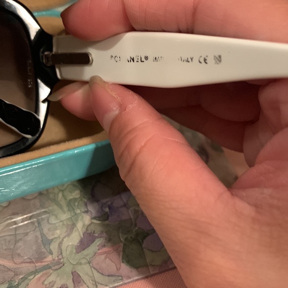 Authentic Chanel sunglasses - Picture 5 of 6